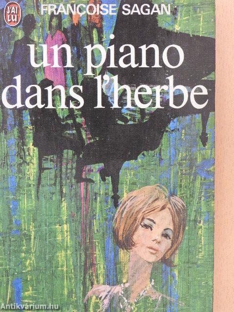 Un piano dans l'herbe