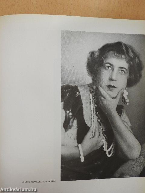 Sándor Erzsi - lemezzel