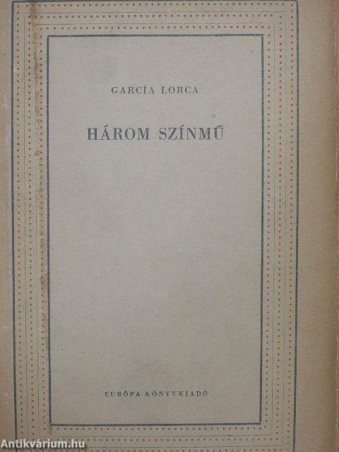 Három színmű