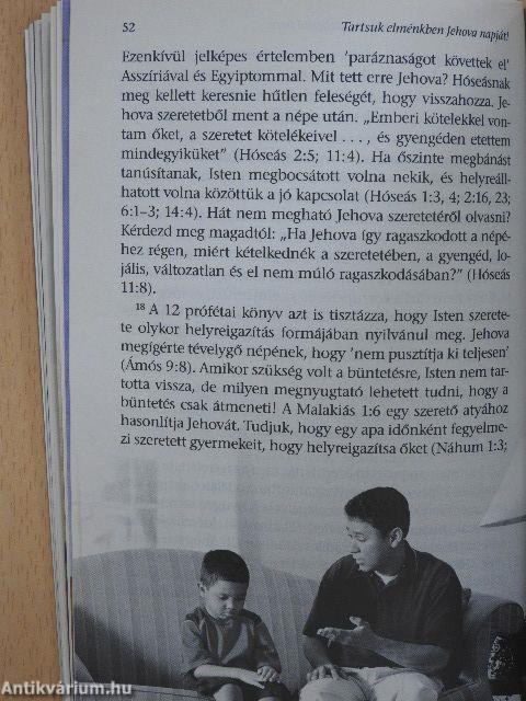 Tartsuk elménkben Jehova napját!