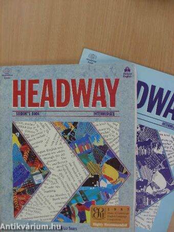 Headway - Intermediate - Student's Book/Workbook