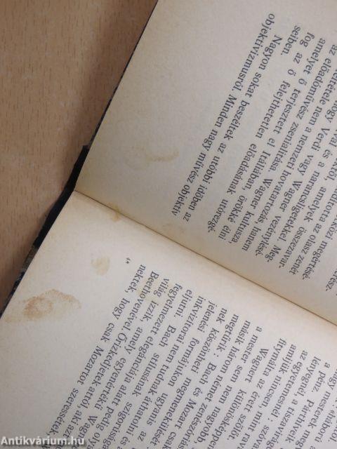 Hazugságok a művészetben