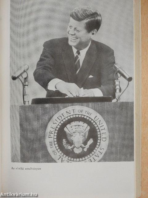 Kennedy elnök 1036 napja