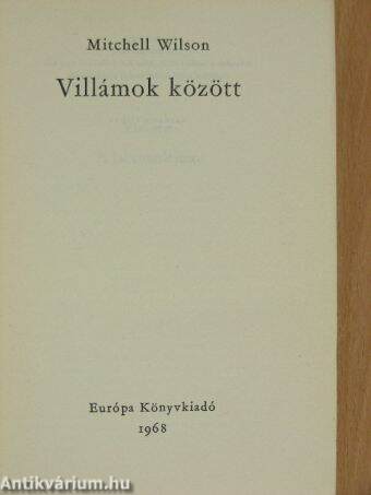 Villámok között