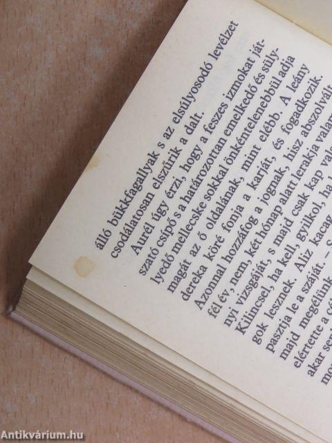 Akasztófavirág/Aurél a Kékesre megy