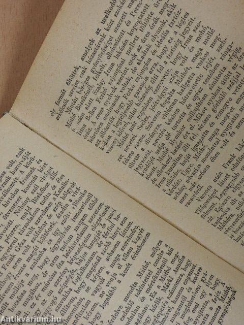 Emberek útra kelnek