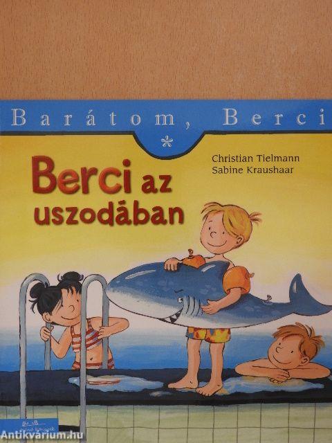 Berci az uszodában