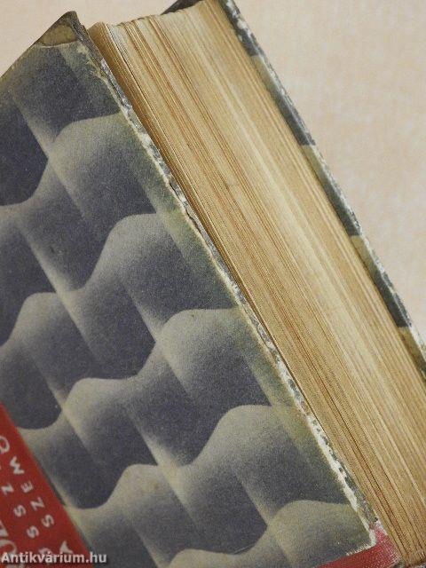 Rózsa Sándor összevonja a szemöldökét