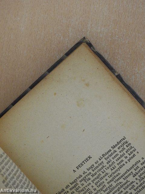 Rózsa Sándor összevonja a szemöldökét