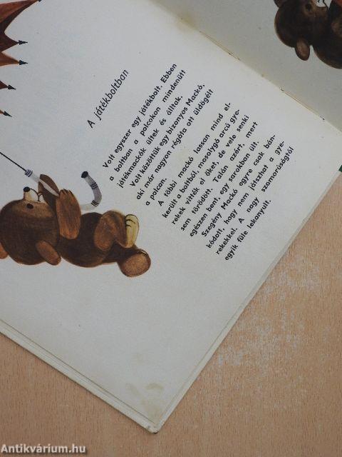 Fülesmackó kalandjai és vándorlásai