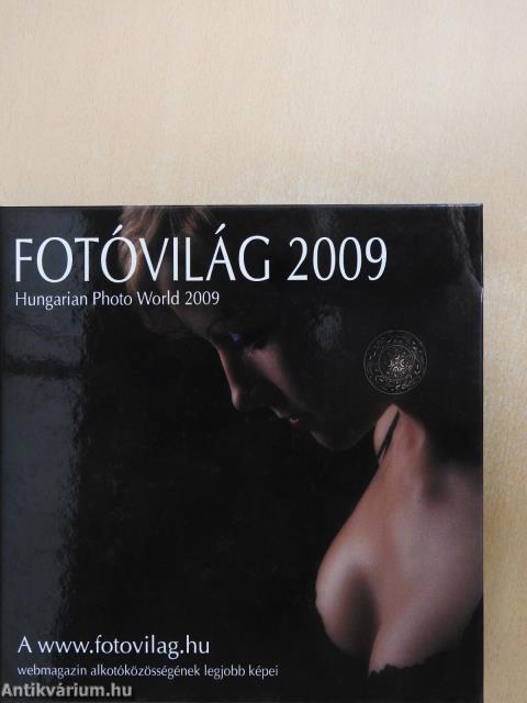 Fotóvilág 2009 (dedikált példány)