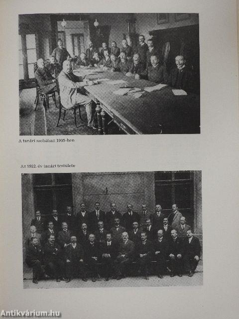 A Budapesti Petőfi Sándor Gimnázium jubileumi emlékkönyve 1892-1967