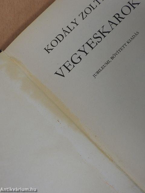 Vegyeskarok