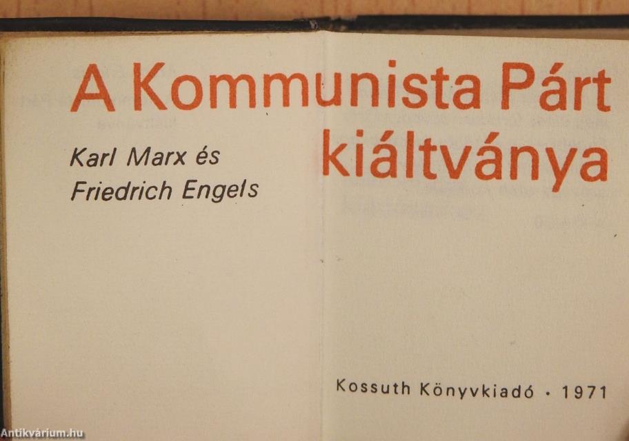 A Kommunista Kiáltvány (minikönyv)