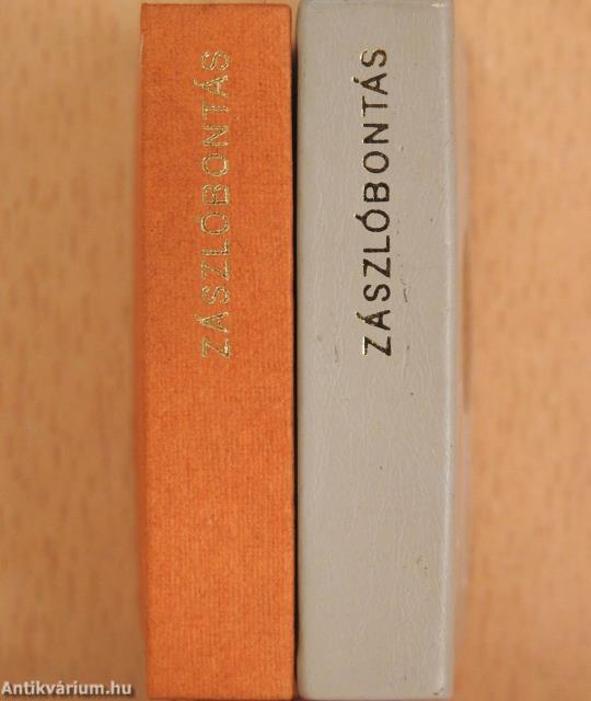 Zászlóbontás (minikönyv)/Zászlóbontás (minikönyv) (számozott)