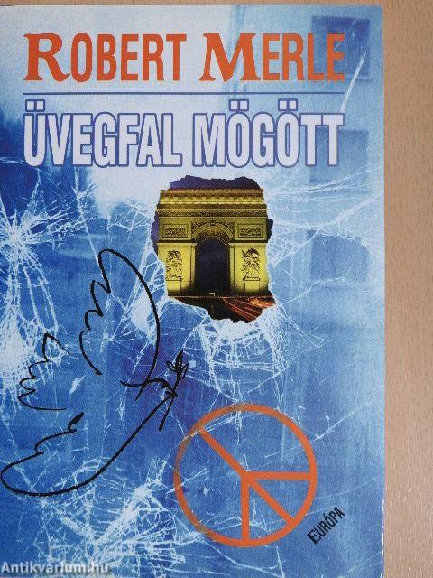 Üvegfal mögött