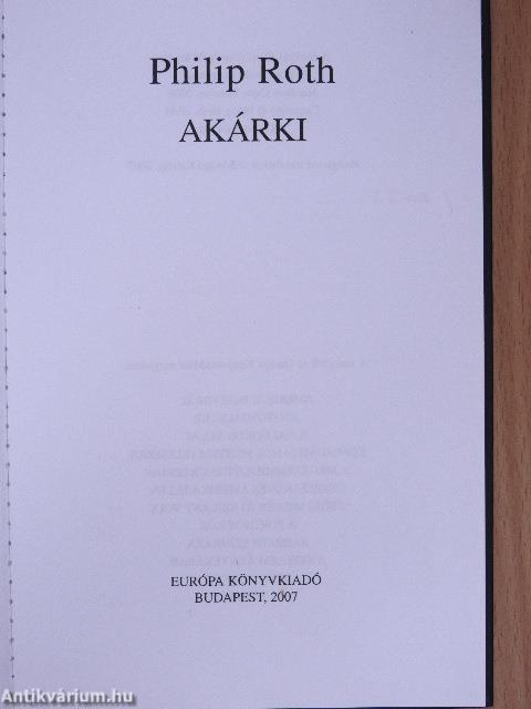 Akárki