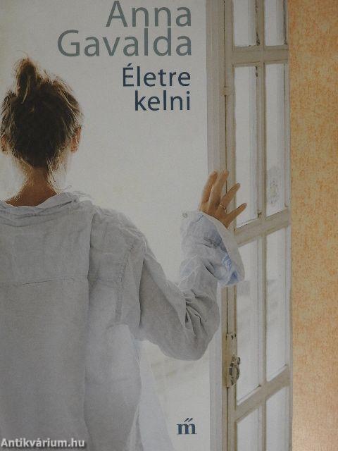 Életre kelni