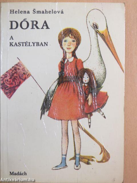 Dóra a kastélyban