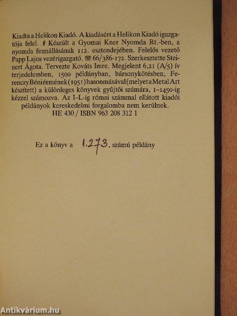 A huszonhatodik év - Plakettel