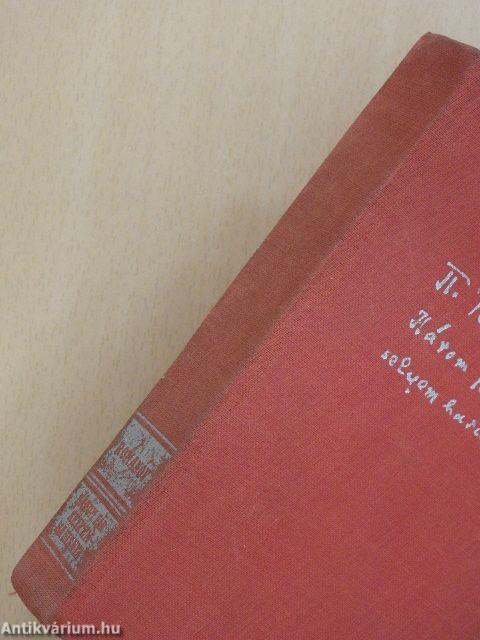 Három pár selyemharisnya