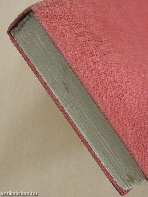 Három pár selyemharisnya