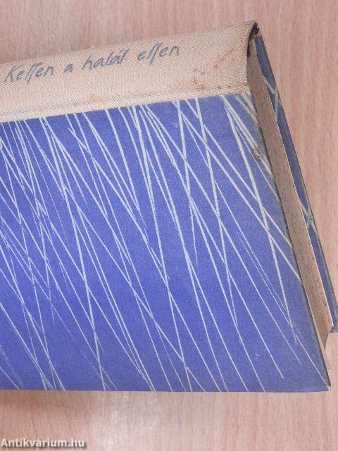 Ketten a halál ellen