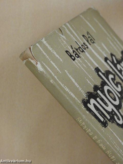 Nyolc lány meg a sárkány