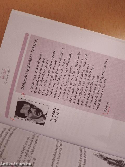 Hitvallás Kalendárium 2004