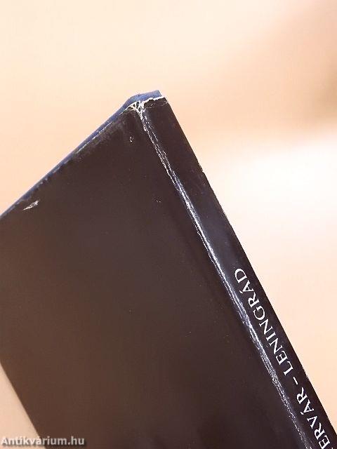 Pétervár-Leningrád