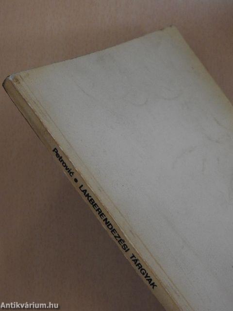 Lakberendezési tárgyak