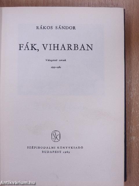 Fák, viharban