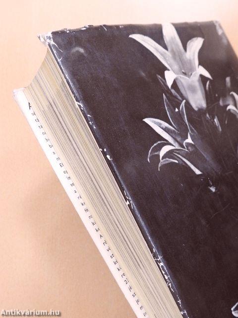 Urania Növényvilág - Magasabbrendű növények II.