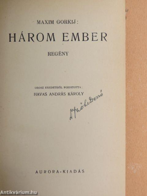 Három ember