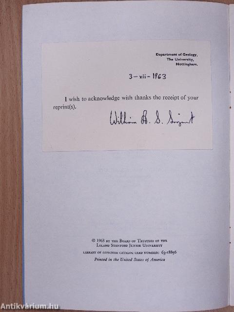 Dinoflagellates, hystrichospheres, and the classification of the acritarchs (aláírt példány)