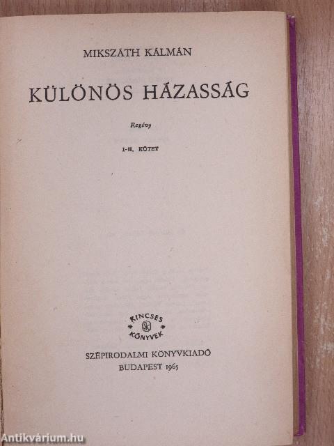 Különös házasság