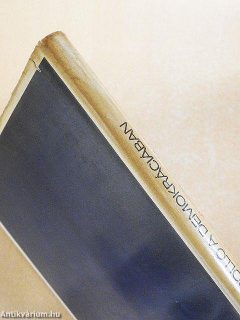 Apolló a demokráciában