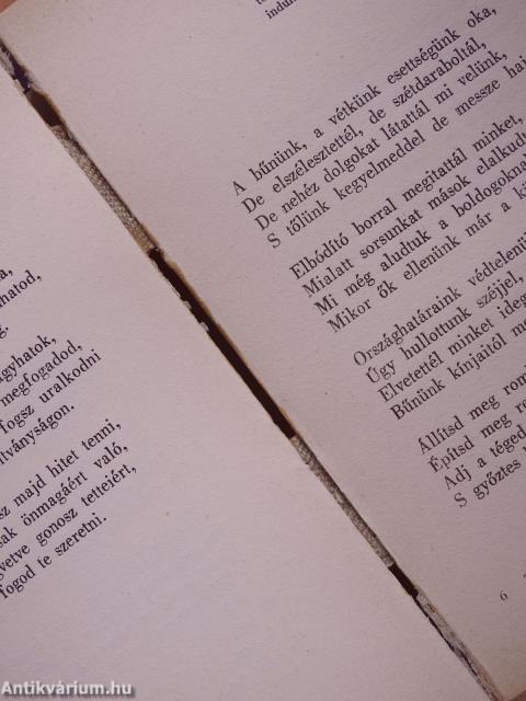 A zsoltárok könyvével (dedikált példány)