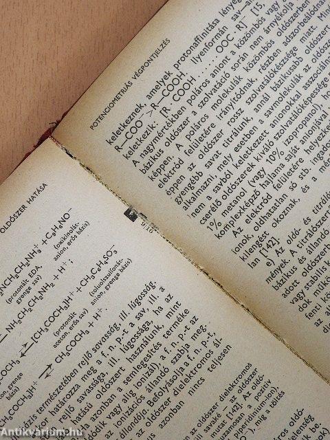 Titrálás nemvizes közegben