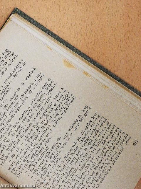 Különös házasság