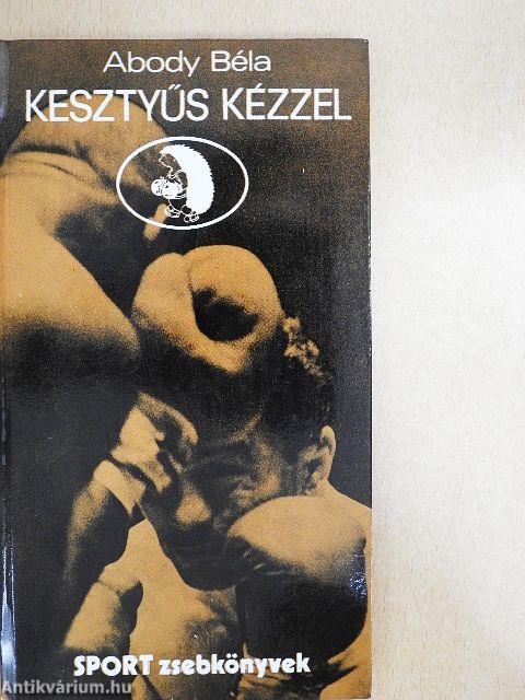 Kesztyűs kézzel