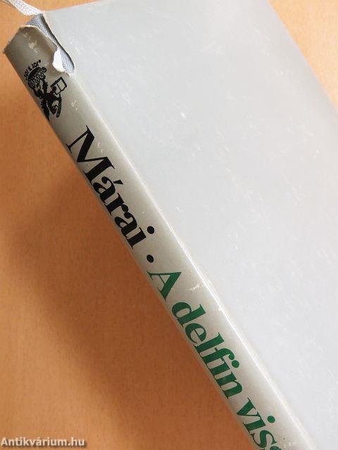 A delfin visszanézett