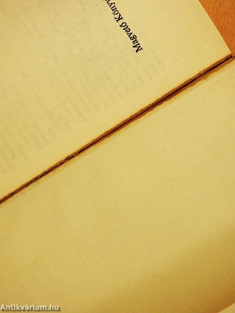 "Kik érted haltak, szent Világszabadság!"