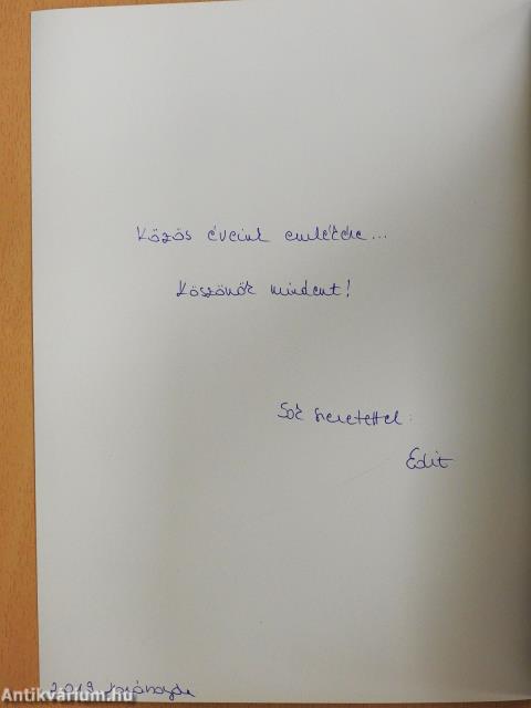 Vadászösvényeken fényképezőgéppel (dedikált példány)