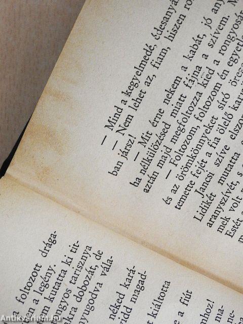 Mindentudó kis Makra