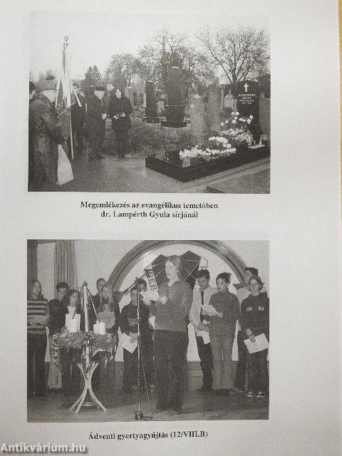 A Berzsenyi Dániel Evangélikus Gimnázium (Líceum) és Kollégium Évkönyve a 2002/2003. és a 2003/2004. tanévről az iskola fennállásának 446-447. évében