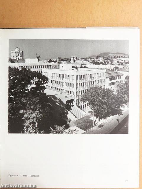 A barátság három évtizede