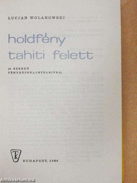 Holdfény Tahiti felett