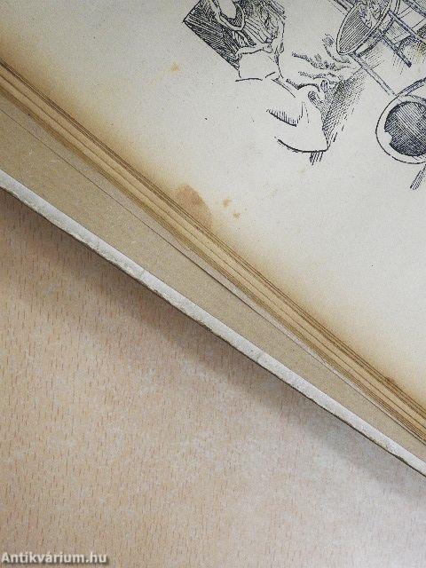 Cilike rövid ruhában