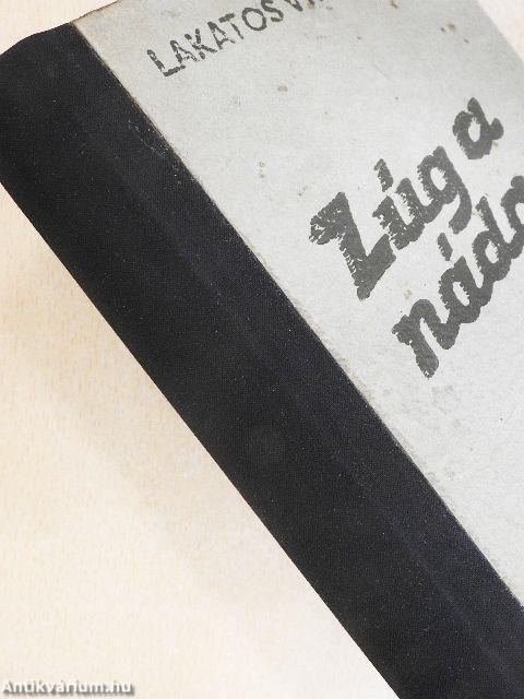 Zúg a nádas